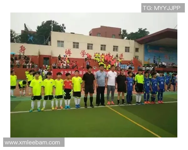 足球星狗的传奇成长故事揭示梦想与热爱如何点亮绿茵人生